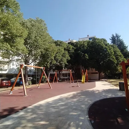 Lukas 2 Apartamento Zadar